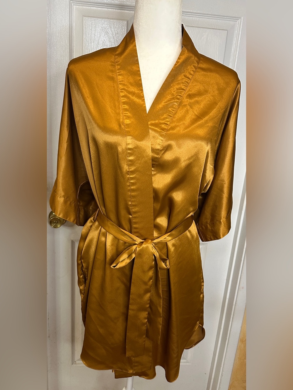 Morgan Taylor Robe Kimono Gold Intimates Silk Vintage Satin Robe Size 0/ Small